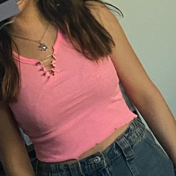 Safety Pin Tank<3 - Picture 2 of 2